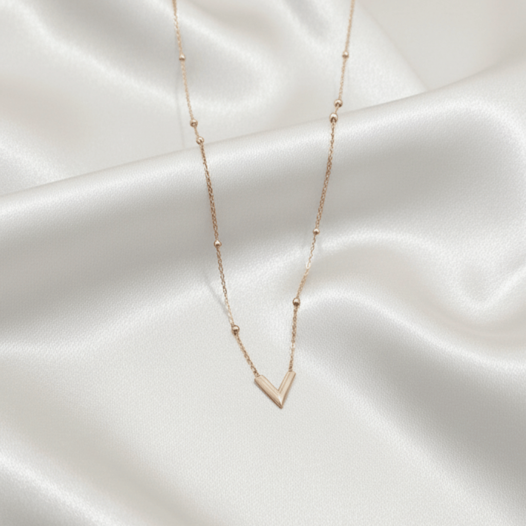 Minimal V Pendant Necklace