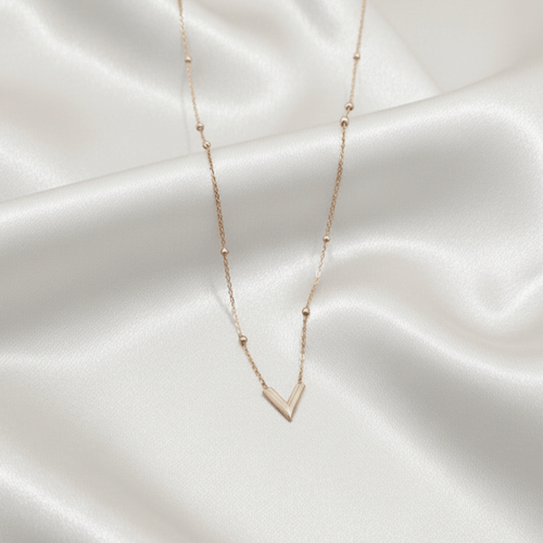 Minimal V Pendant Necklace