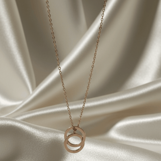 Anti Tarnish Interlocking Rings Necklace