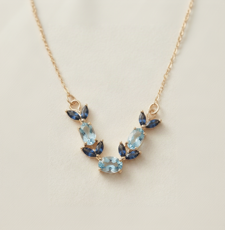 Tulips Crystal Leaf Necklace & Earring Set zoom