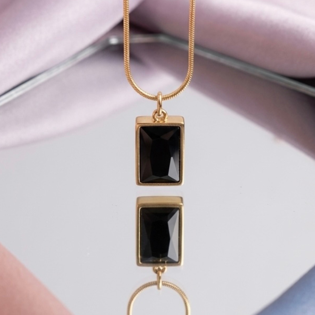 Antitarnish Gold Necklace with Black Pendant | Durable Chain Jewelry for Women