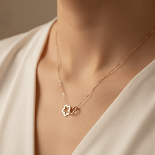 Anti Tarnish Interlock Flower Pendant Necklace